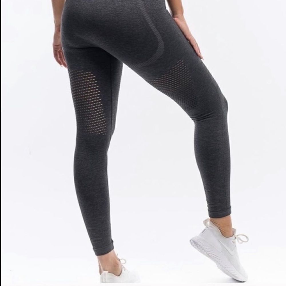 Echt Arise key dark grey leggings size m